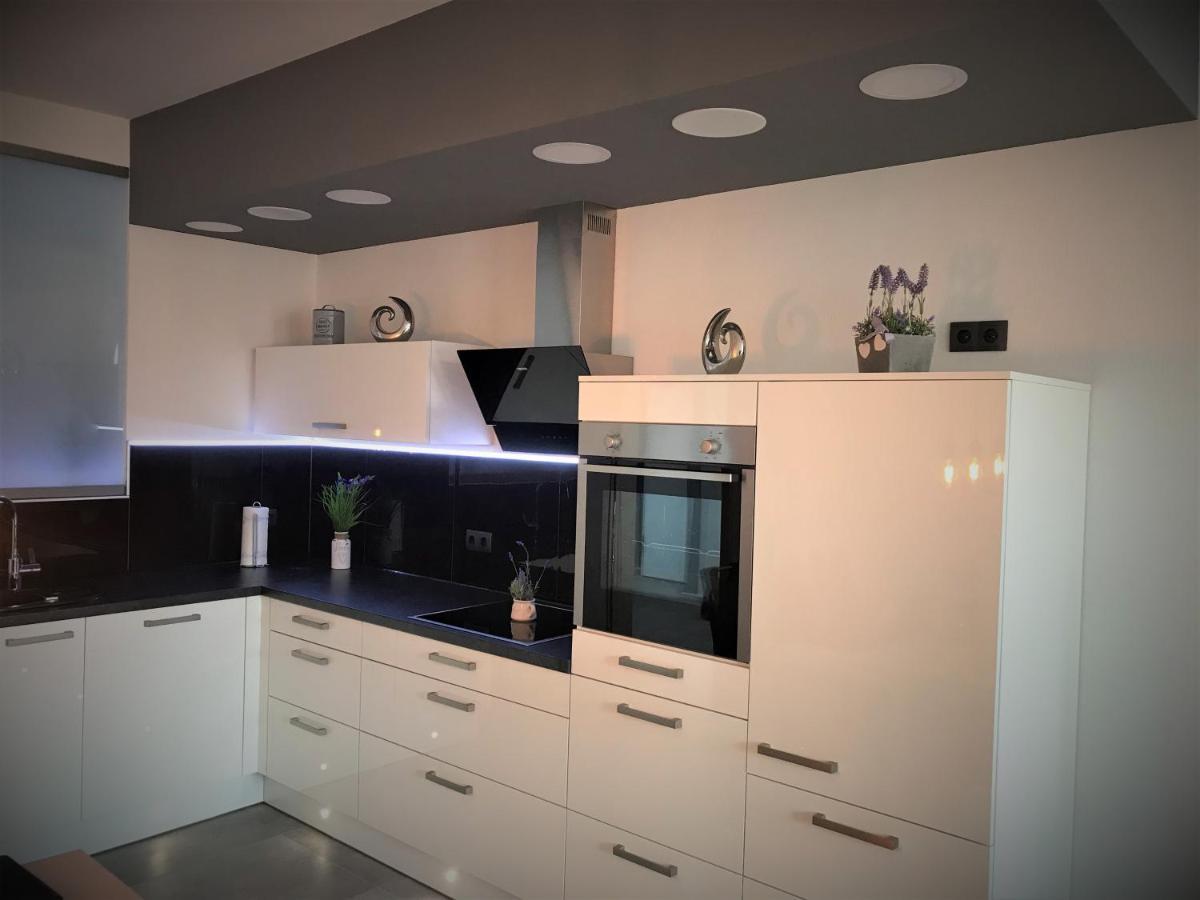 Salzhausblick Family Apartments - Zentrale Lage Am Salzhaus - Mwst-Rechnung Verfuegbar Цитау Екстериор снимка